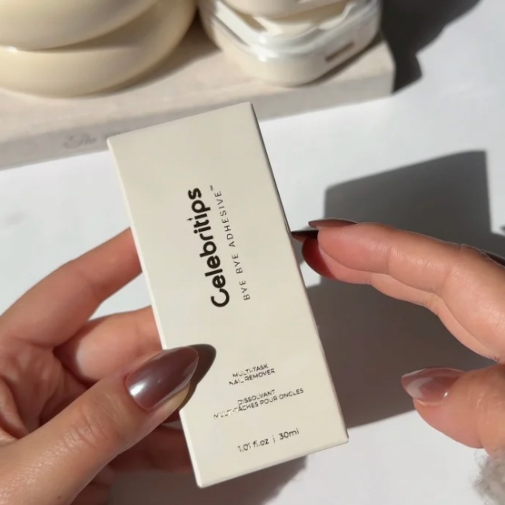 NEW Celebritips Bye Bye Adhesive Nail Remover